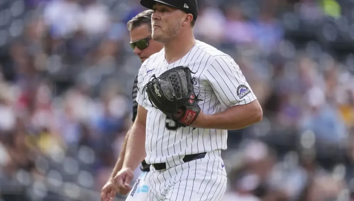 Closer Rockies Seth Halvorsen Masuk IL Karena Cedera Siku