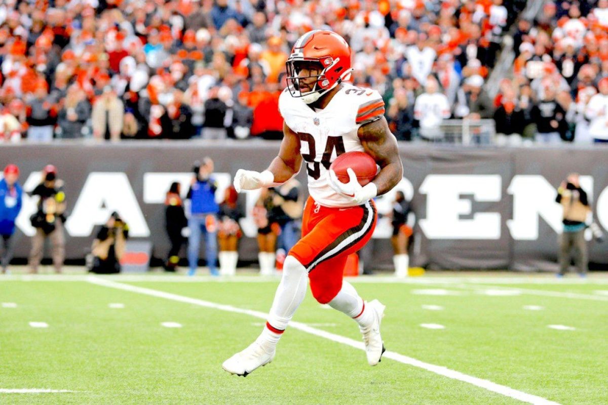 Siapa yang Harus Dipilih sebagai Starter Browns di Fantasy Football